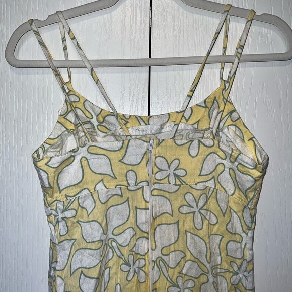 Toes On The Nose Hawaiian Floral Dress - Picture 6 of 9